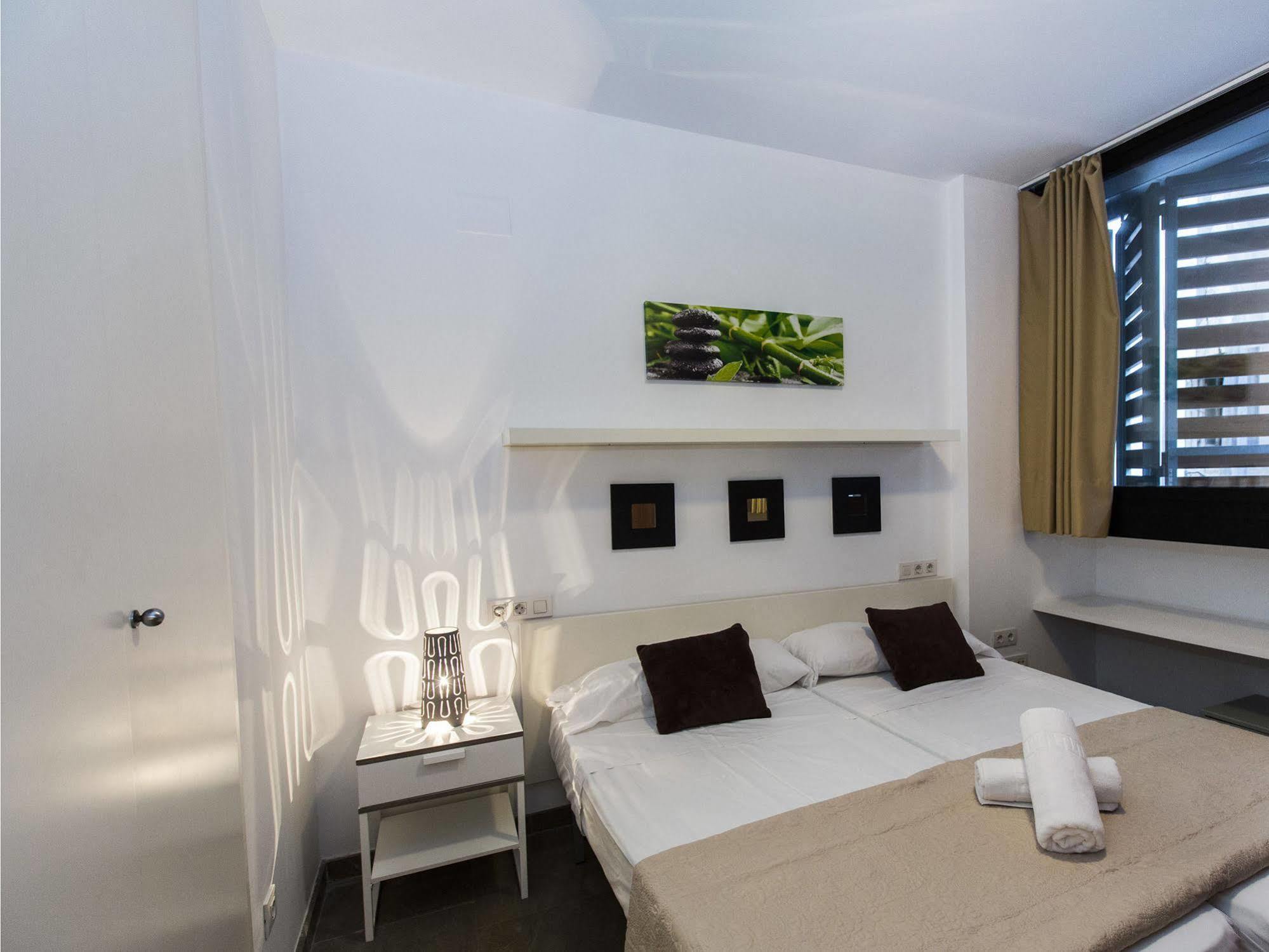 Total Valencia Vitoria Apartment Exterior photo