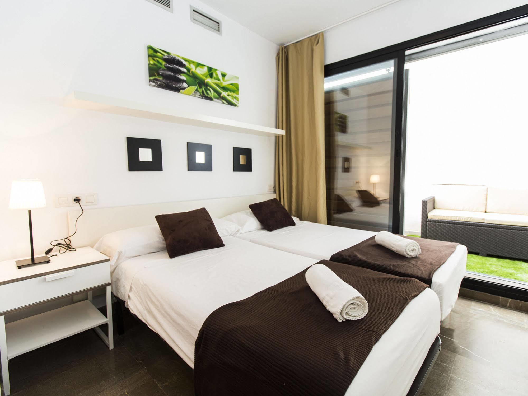 Total Valencia Vitoria Apartment Exterior photo